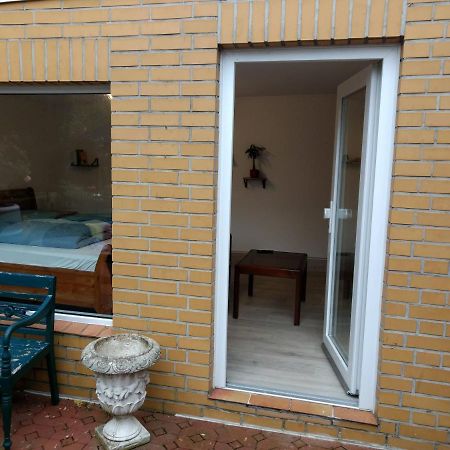 Ruhige, Gemuetliche 1-Zimmer Gartenwohnung Fuer 2 Erwachsene Lübeck Extérieur photo