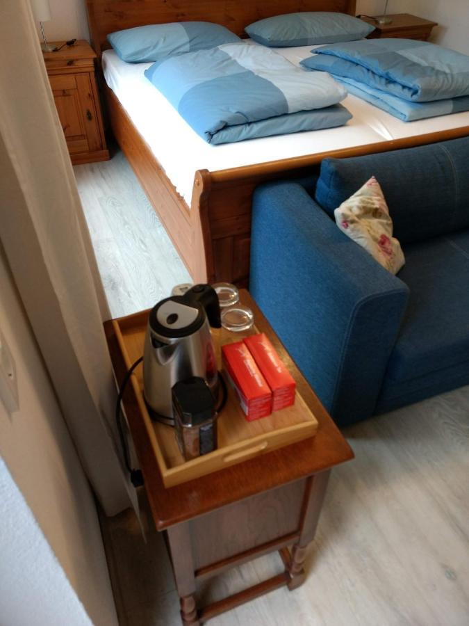 Ruhige, Gemuetliche 1-Zimmer Gartenwohnung Fuer 2 Erwachsene Lübeck Extérieur photo