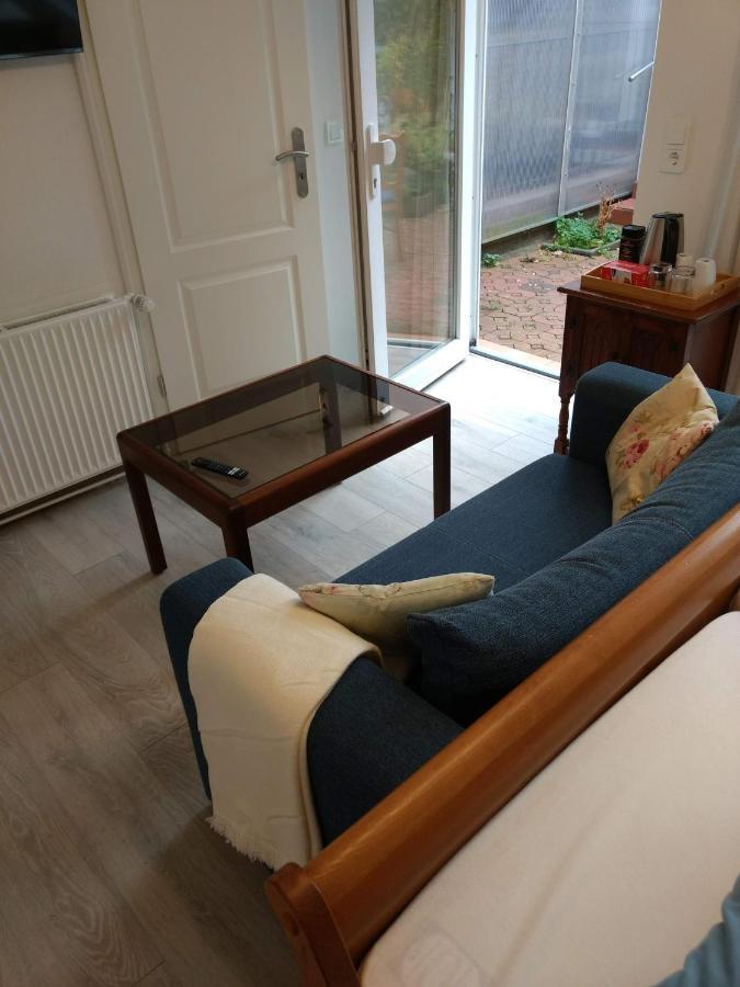 Ruhige, Gemuetliche 1-Zimmer Gartenwohnung Fuer 2 Erwachsene Lübeck Extérieur photo