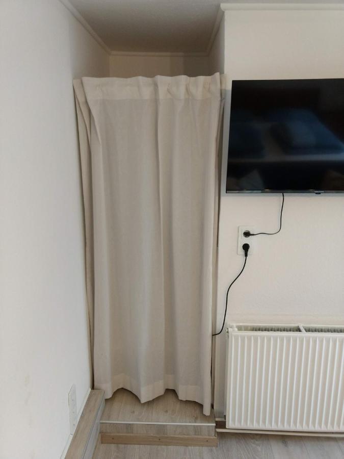 Ruhige, Gemuetliche 1-Zimmer Gartenwohnung Fuer 2 Erwachsene Lübeck Extérieur photo